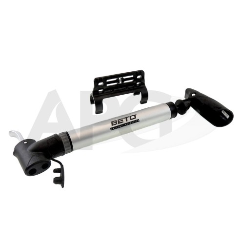 Srebrno-czarna aluminiowa pompka rowerowa BETO CLD-012 z teleskopowym tłokiem i uchwytem do montażu pod koszyk bidonu