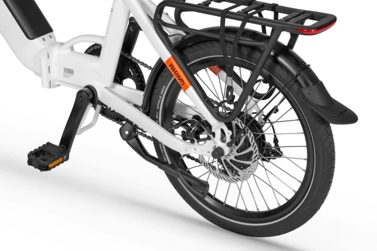Silnik Bafang w tylnym kole roweru Ecobike Rhino Arctic White widok od strony tarczy