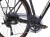 Zbliżenie na napęd Shimano Cues z korbą Hollowtech II w rowerze trekkingowym Tabou