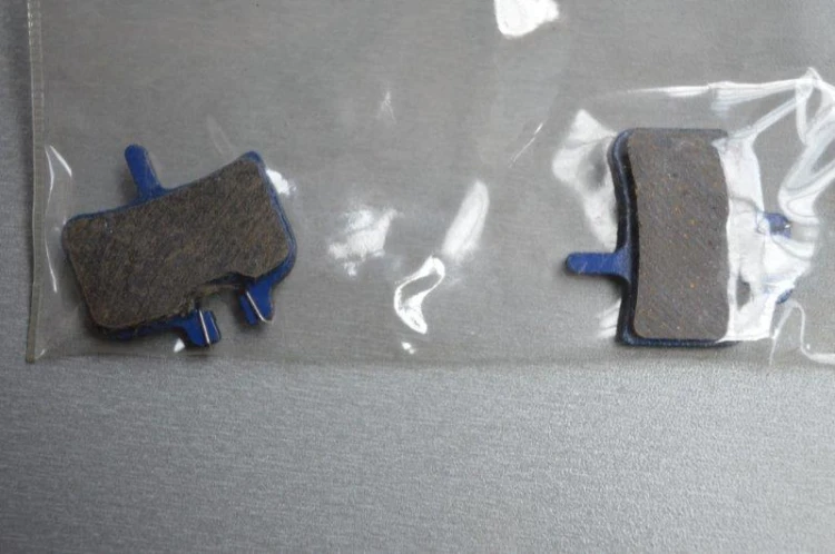 Klocki hamulca semi-met. Hayes HFX Extend – oryginalne opakowanie blister producenta