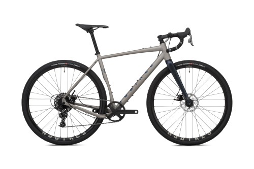 Rower gravel NS Bikes Rag+ 2 – napęd, przerzutka i mechanizm korbowy