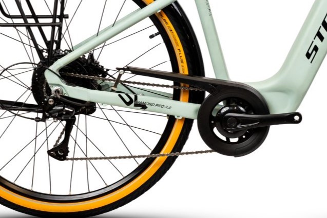 Intuicyjny napęd Shimano Cues z kasetą Linkglide w rowerze elektrycznym STORM